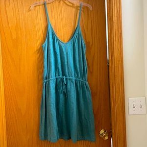 Green dress with adjustable cinched waist
